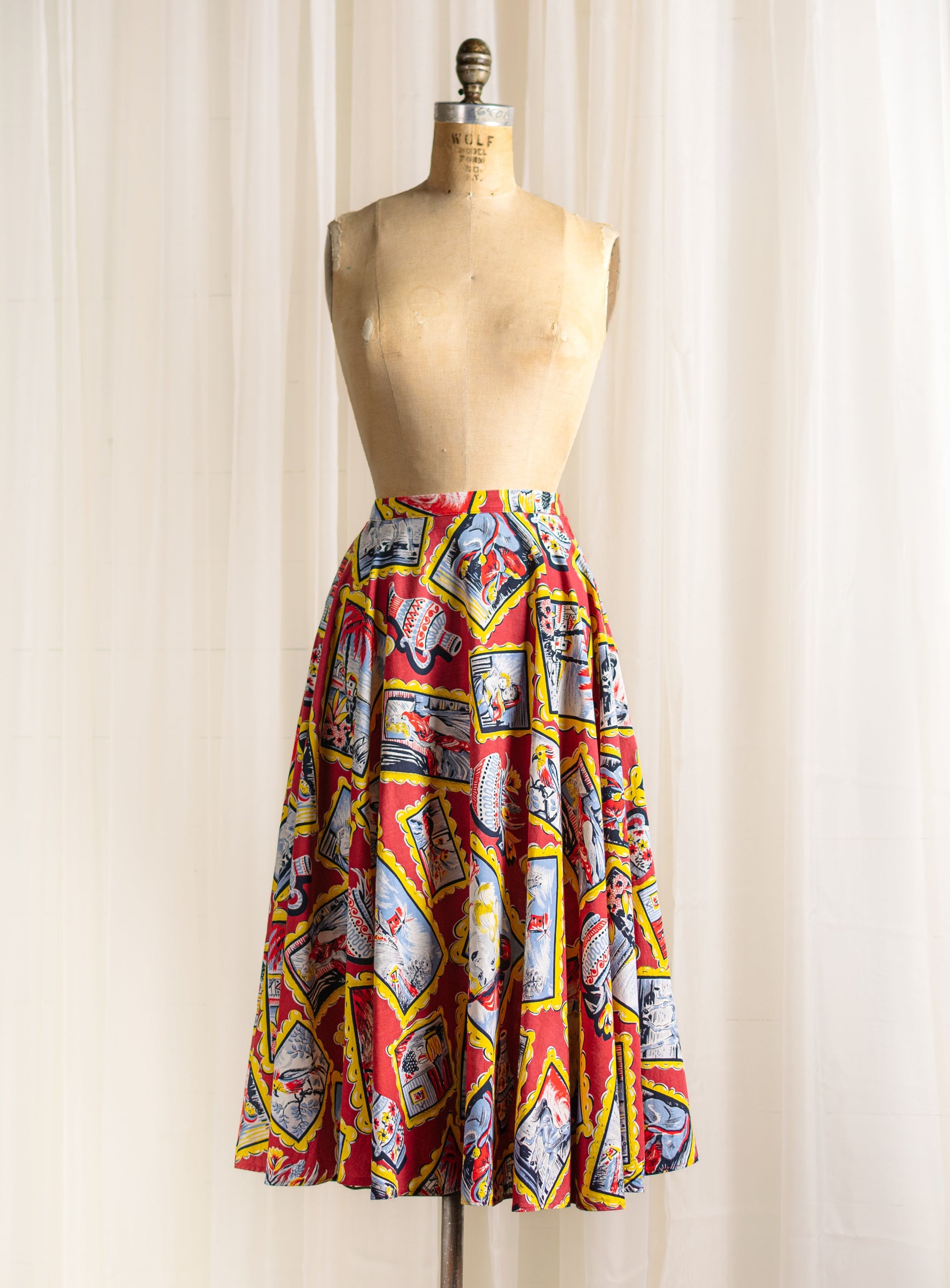 1950's Art Gallery Painting Print Cotton Circle Skirt - Size XS - Second Sight Vintage