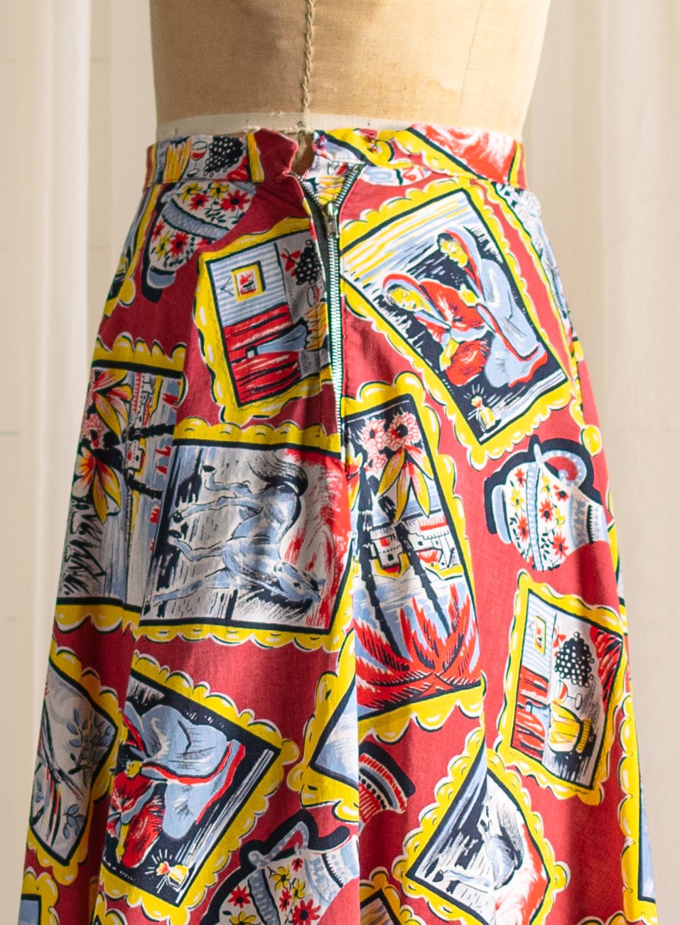 1950's Art Gallery Painting Print Cotton Circle Skirt - Size XS - Second Sight Vintage