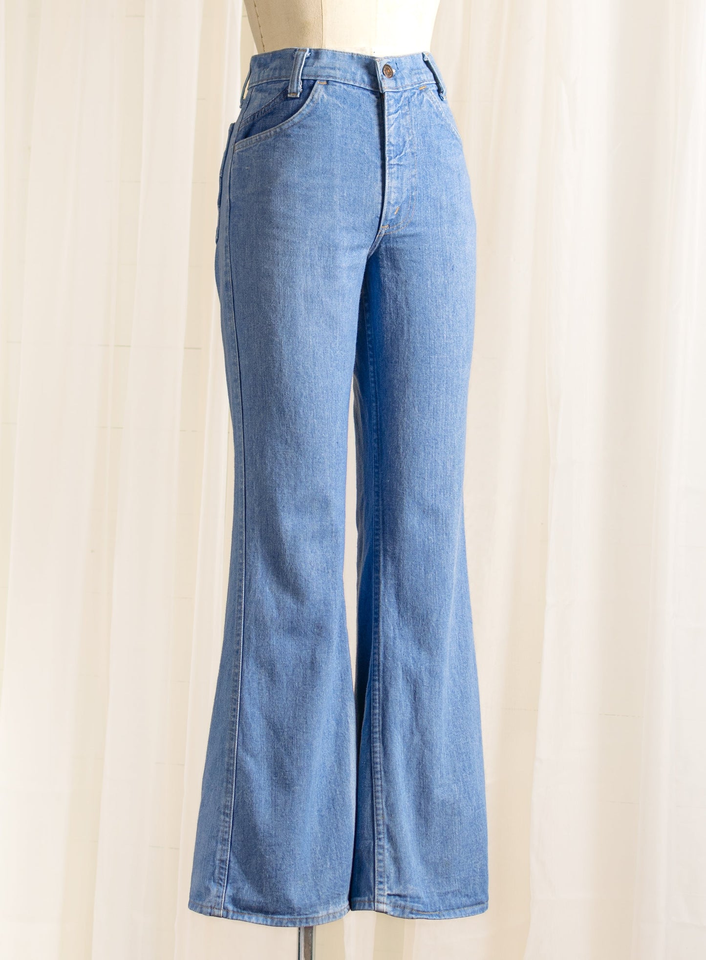 1970's Levi's Orange Tab Bell Bottom Jeans - Size XS - Second Sight Vintage