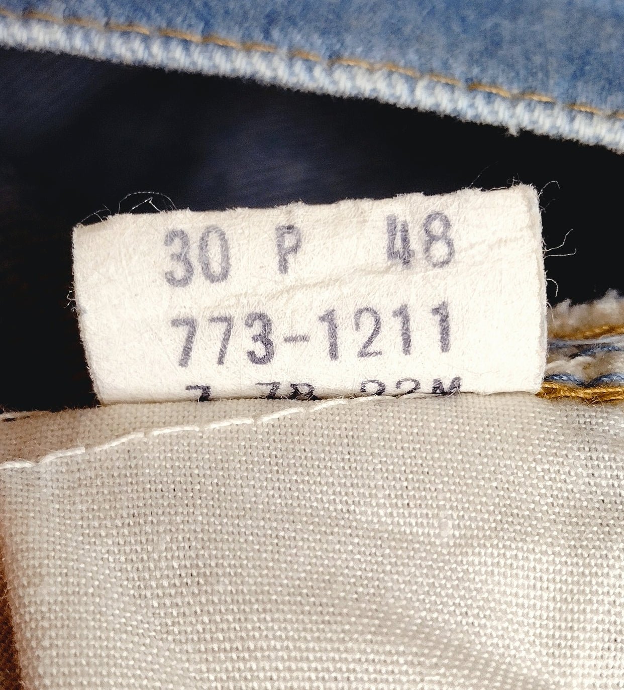 1970's Levi's Orange Tab Bell Bottom Jeans - Size XS - Second Sight Vintage