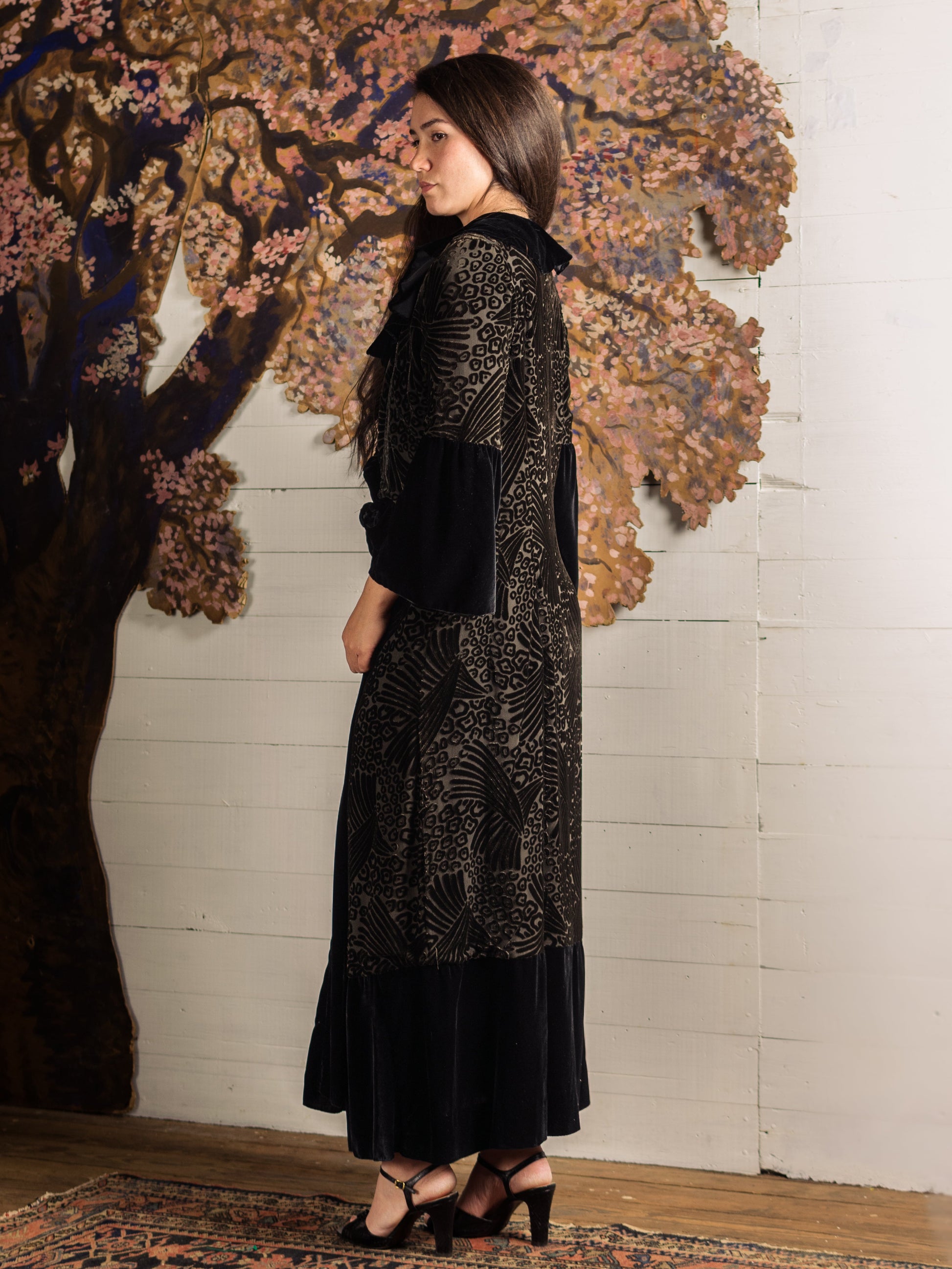 Antique 1920's Black Devoré Velvet Coat - Size S M L - Second Sight Vintage